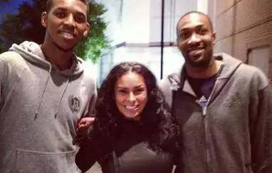 前沿二点球 前沿二点球